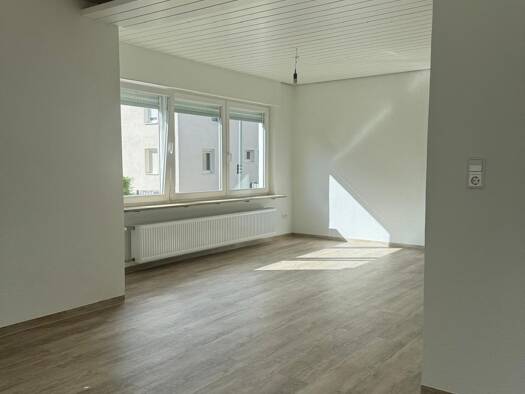 Wohnung zur Miete 1.200 € 3 Zimmer 92 m² Geschoss EG/2 frei ab sofort Teilwiesenstraße 11 Süßen 73079