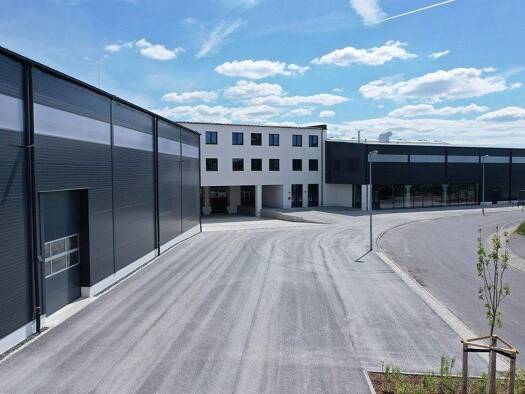Produktionshalle zur Miete - Erstbezug provisionsfrei 6,50 € 3.150 m² Lagerfläche Höckendorf 01774