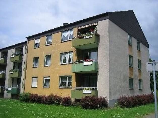 Wohnung zur Miete nur mit Wohnberechtigungsschein 362 € 2 Zimmer 57,9 m² 1. Geschoss frei ab 12.08.2026 Hirschberger Straße 14 Butendorf Gladbeck 45968