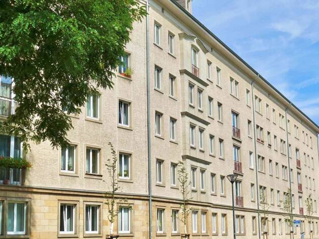 Studio zur Miete 425 € 1 Zimmer 40 m² 4. Geschoss frei ab 25.07.2026 Mathildenstr. 5 Pirnaische Vorstadt Dresden 01069