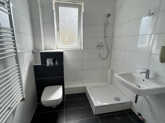 Wohnung zur Miete 409 € 4 Zimmer 59,9 m² 1. Geschoss Neißestraße 15 Fedderwardergroden Wilhelmshaven 26388