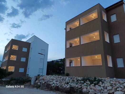 Wohnung zum Kauf 155.000.000 € 2 Zimmer 52 m² 4. Geschoss Rab