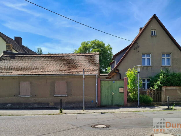 Einfamilienhaus zum Kauf provisionsfrei 99.000 € 7 Zimmer 140 m² 1.888 m² Grundstück Queis Landsberg 06188