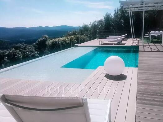 Einfamilienhaus zum Kauf provisionsfrei 1.497.000 € 267 m² 700 m² Grundstück Girona 17249