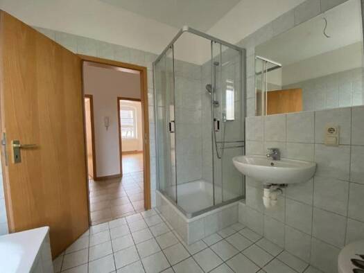 Wohnung zur Miete 500 € 3 Zimmer 74 m² Geschoss 3/4 frei ab 01.05.2026 Debschwitzer Straße 33 Debschwitz Gera 07548