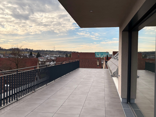 Penthouse zur Miete 2.090 € 4,5 Zimmer 148 m² Geschoss 2/3 frei ab sofort Notzingen 73274