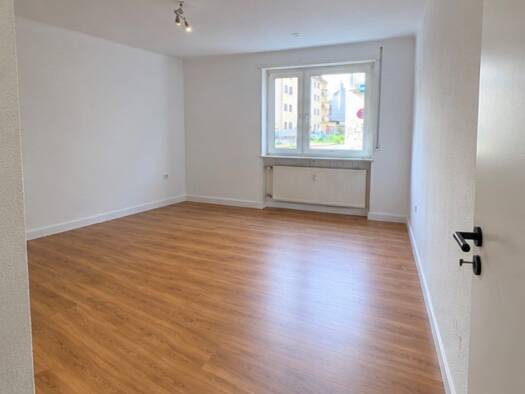 Wohnung zur Miete 880 € 3 Zimmer 91 m² frei ab sofort Alt-Saarbrücken Saarbrücken 66117