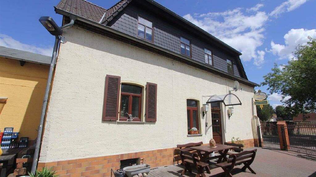 Haus zum Kauf 290.000 € 6 Zimmer 218 m² 1.461 m² Grundstück Stumsdorf Zörbig 06780