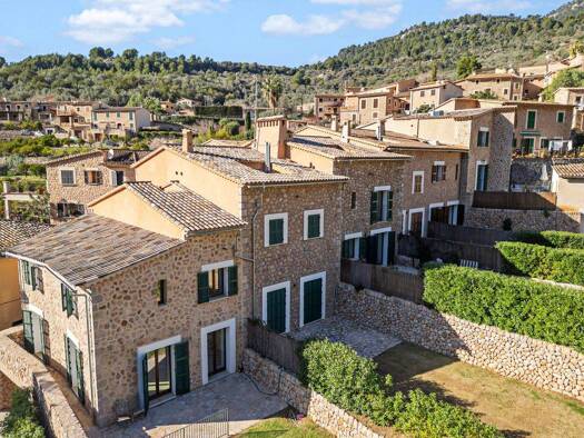 Reihenmittelhaus zum Kauf 1.400.000 € 5 Zimmer 219 m² 288 m² Grundstück Fornalutx 07109