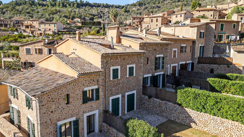 Reihenmittelhaus zum Kauf 1.400.000 € 5 Zimmer 219 m² 288 m² Grundstück Fornalutx 07109