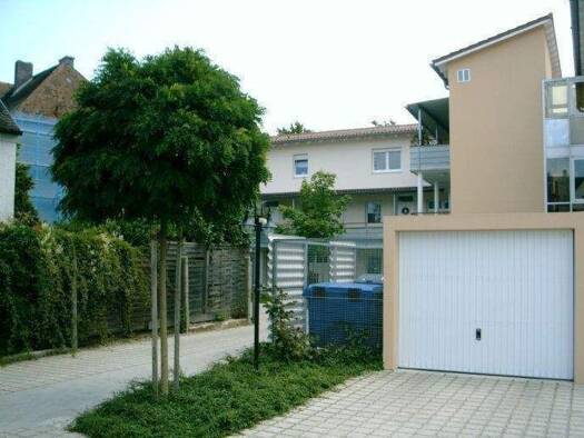 Terrassenwohnung zur Miete 895 € 3 Zimmer 85,3 m² frei ab 10.09.2026 Straubing 94315