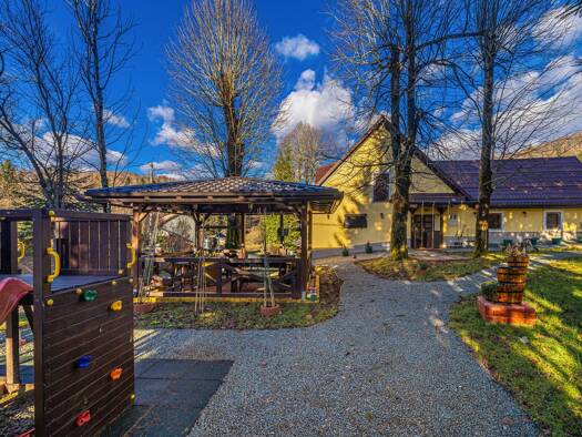 Einfamilienhaus zum Kauf 360.000 € 8 Zimmer 1.000 m² Grundstück Fužine 51322