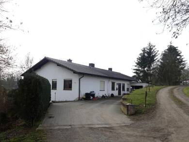 Wohnung zum Kauf provisionsfrei 70.000 € 7 Zimmer 189 m² Röllshausen Schrecksbach 34637