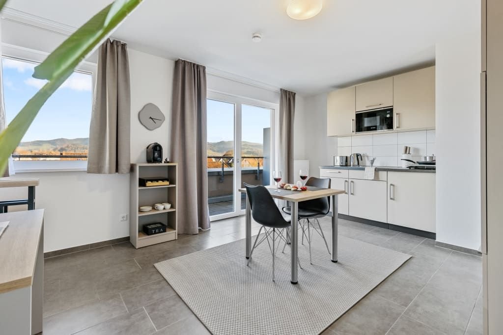 Wohnung zur Miete Wohnen auf Zeit 2.033 € 2 Zimmer 50 m²<br/>Wohnfläche ab sofort<br/>Verfügbarkeit Hauptstraße Denzlingen 79211