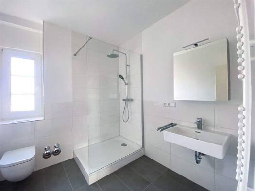 Wohnung zur Miete 690 € 2 Zimmer 54,2 m² 1. Geschoss frei ab sofort Richthofenstr. 13 Kitzingen 97318