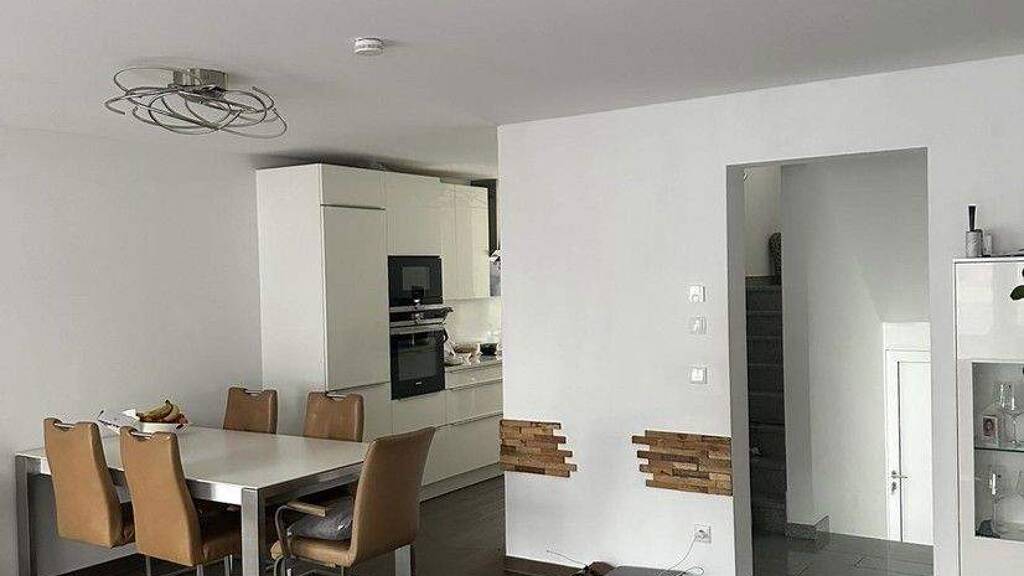 Doppelhaushälfte zum Kauf provisionsfrei 699.000 € 5 Zimmer 146 m² 278 m² Grundstück frei ab 01.07.2026 Schubertstraße 12 Großmehring 85098