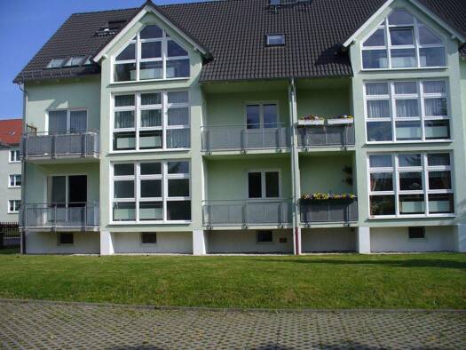 Wohnung zur Miete 300 € 2 Zimmer 47,5 m² 2. Geschoss Feldstr. 9A Hartmannsdorf 09232