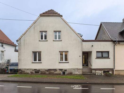 Mehrfamilienhaus zum Kauf 235.000 € 4 Zimmer 118 m² 882 m² Grundstück Uchtelfangen Illingen / Uchtelfangen 66557