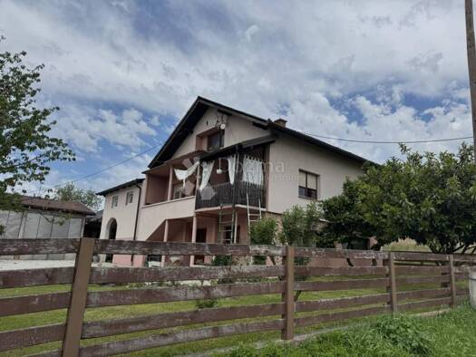Haus zum Kauf 149.800 € 5 Zimmer 263 m² Pogancec, Preseka Preseka
