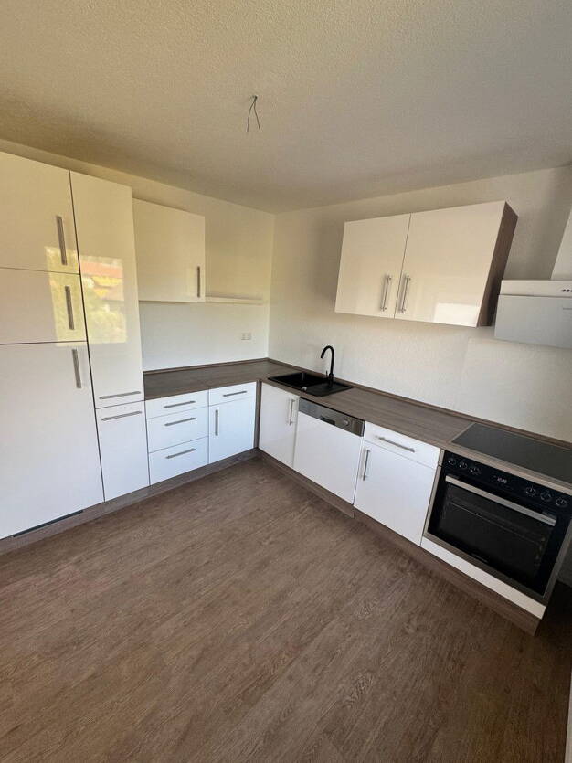Wohnung zur Miete 950 € 3 Zimmer 80 m² 1. Geschoss Beckhstraße 13 Faurndau Göppingen 73035