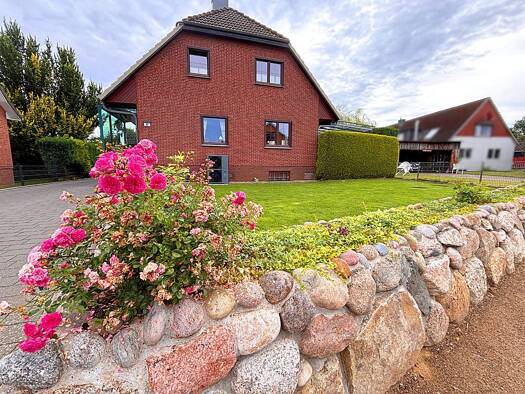 Haus zum Kauf 599.000 € 4 Zimmer 110 m² 813 m² Grundstück Papendorf Brunsbek 22946