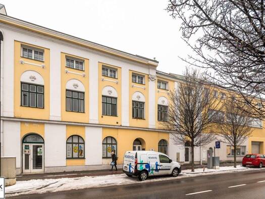 Gewerbeobjekt zum Kauf als Kapitalanlage geeignet 2.090.000 € 1.369,7 m² 1.080 m² Grundstück Wiener Neustadt 2700