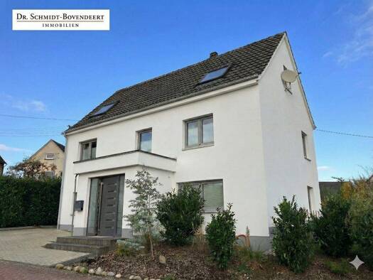 Einfamilienhaus zum Kauf 249.000 € 4 Zimmer 105 m² 717 m² Grundstück Roth Roth-Oettershagen 57539