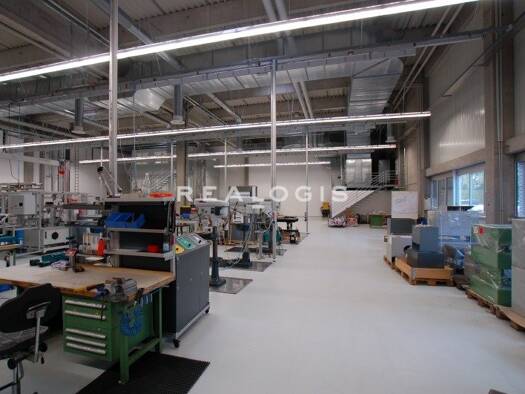 Halle/Industriefläche zur Miete 1.200 m² Lagerfläche teilbar ab 700 m² Neu-Isenburg 63263