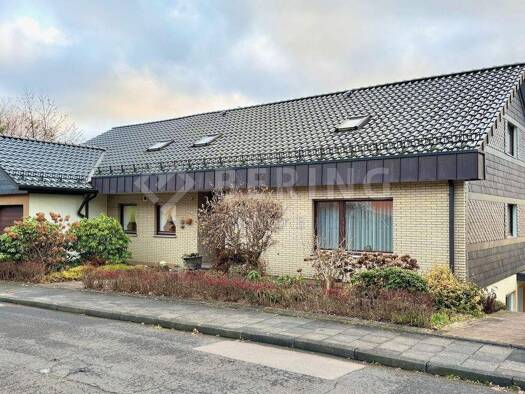 Einfamilienhaus zum Kauf 415.000 € 6 Zimmer 212,6 m² 956 m² Grundstück Niederschelden Siegen 57080