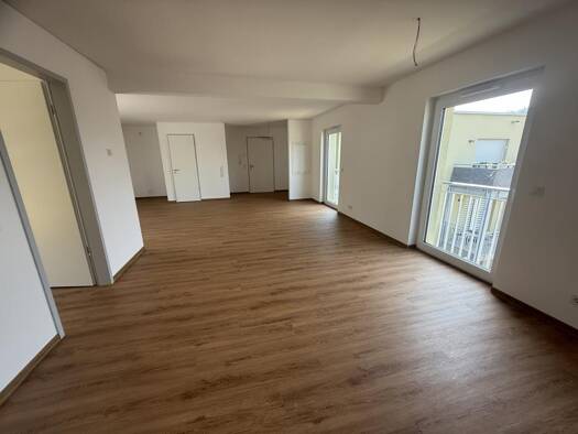 Wohnung zur Miete 990 € 3 Zimmer 82,3 m² Homburg 66424