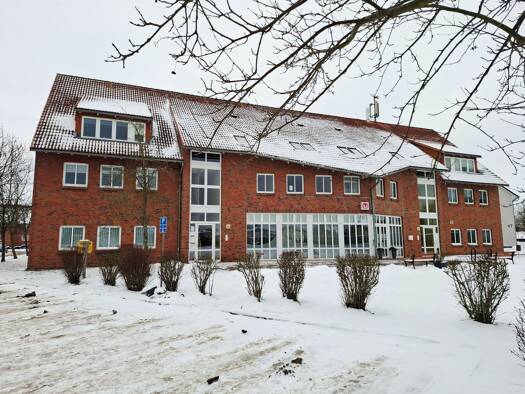 Wohnung zur Miete 500 € 2 Zimmer 60,2 m² Geschoss 2/3 frei ab sofort Ringstr. 35 Pampow 19075