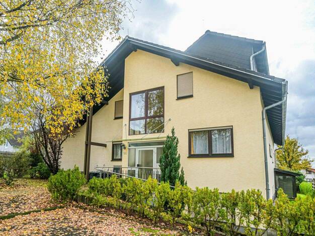 Mehrfamilienhaus zum Kauf 750.000 € 29 Zimmer 747 m² 997 m² Grundstück Oberschwarzach Schwarzach 74869
