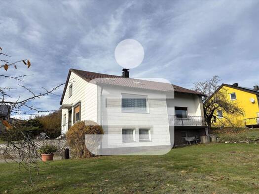 Einfamilienhaus zum Kauf 230.000 € 7 Zimmer 190 m² 1.046 m² Grundstück Oberviechtach 92526