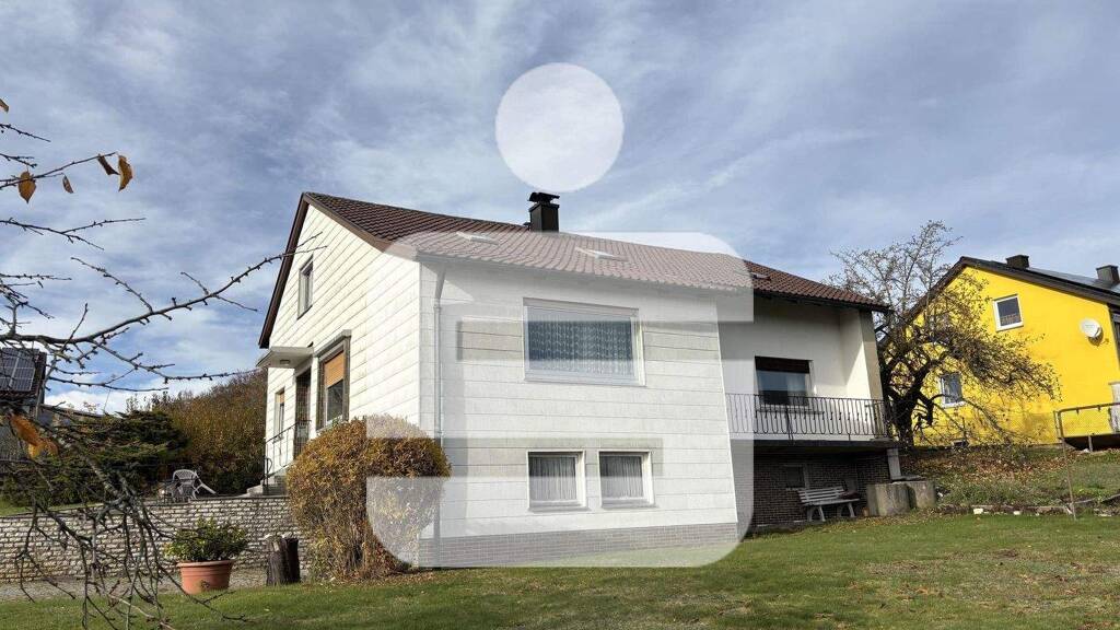 Einfamilienhaus zum Kauf 197.000 € 7 Zimmer 190 m² 1.046 m² Grundstück Oberviechtach 92526