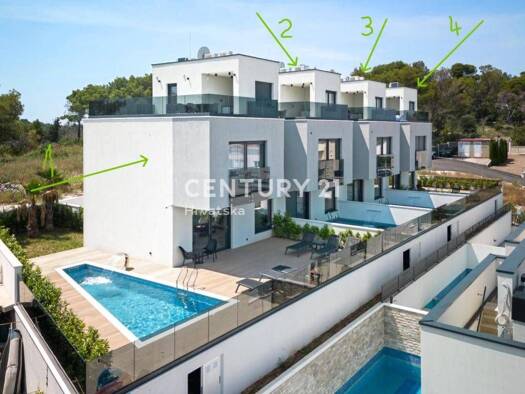 Reihenhaus zum Kauf - Erstbezug 750.000 € 3 Zimmer 282 m² Trogir 21220