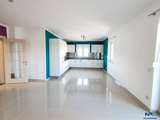 Wohnung zum Kauf 299.000 € 4 Zimmer 111,8 m² 1. Geschoss Wiener Neustadt 2700