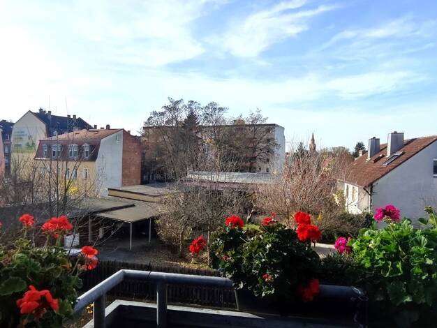 Wohnung zum Kauf 369.900 € 3,5 Zimmer 99 m² 2. Geschoss Wolfringstraße 14 Nordstadt Fürth 90765