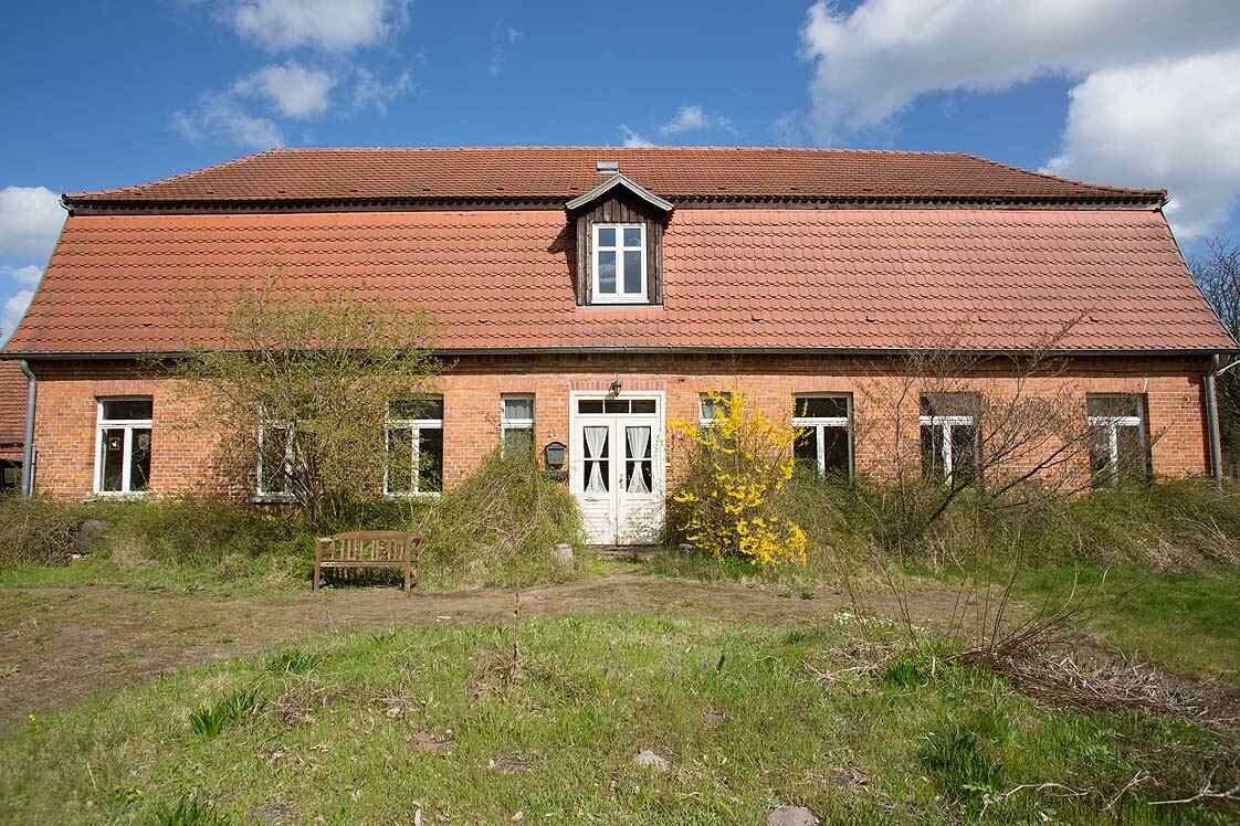 Einfamilienhaus zum Kauf 373.000 € 11 Zimmer 285 m²<br/>Wohnfläche 10.526 m²<br/>Grundstück Groß Gievitz Peenehagen 17192