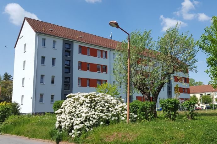 Wohnung zur Miete 282 € 2 Zimmer 48,7 m²<br/>Wohnfläche 3.<br/>Geschoss ab sofort<br/>Verfügbarkeit Ernst-Thälmann-Siedlung 53 Hohenstein-Ernstthal Hohenstein-Ernstthal 09337