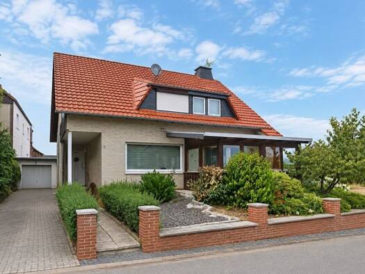 Mehrfamilienhaus zum Kauf 245.000 € 8 Zimmer 254 m² 587 m² Grundstück Desingerode Duderstadt 37115