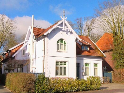 Villa zum Kauf provisionsfrei 449.000 € 8 Zimmer 280 m² 933 m² Grundstück frei ab 01.11.2026 Wittmund Wittmund 26409