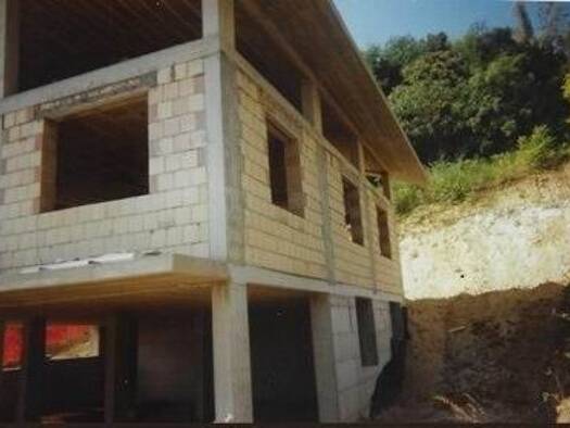 Einfamilienhaus zum Kauf 78.000 € 1 Zimmer 453 m² 6.000 m² Grundstück Chieti 6601