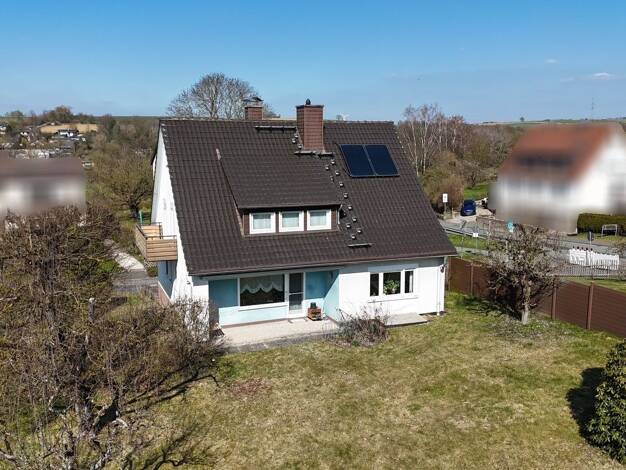 Einfamilienhaus zum Kauf 215.000 € 6 Zimmer 154,4 m² 1.094 m² Grundstück Immenhausen 34376