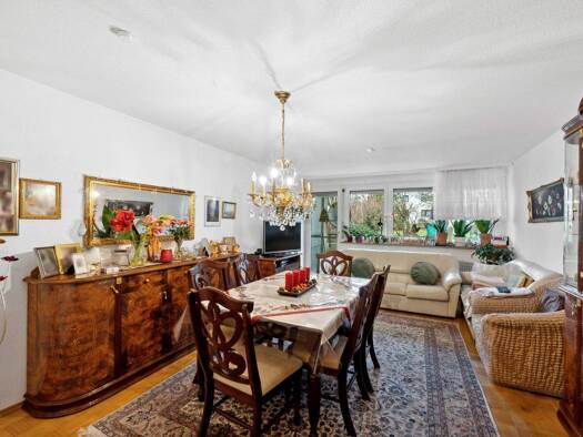 Wohnung zum Kauf 325.000 € 3 Zimmer 89,9 m² EG Fellbach 70734