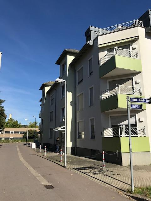 Wohnung zur Miete 795 € 3 Zimmer 88 m²<br/>Wohnfläche 1.<br/>Geschoss Koßmannstraße 42, 42a Winterberg Saarbrücken 66119