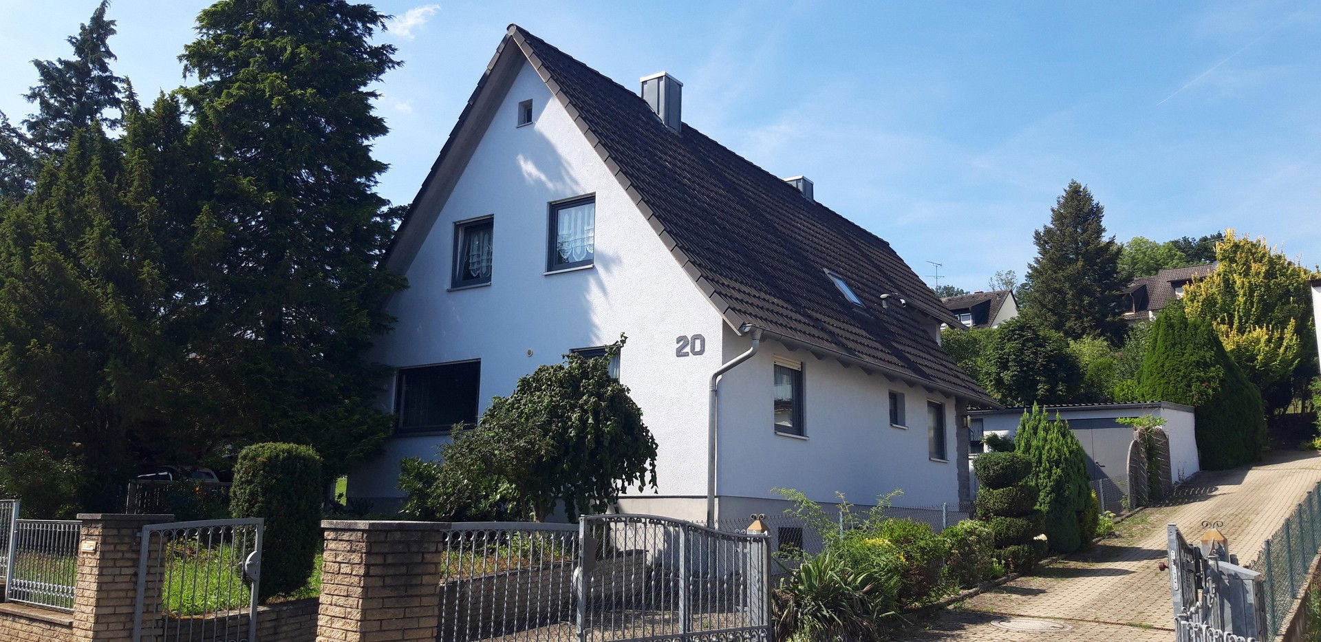 Einfamilienhaus zum Kauf provisionsfrei 550.000 € 6 Zimmer 140 m²<br/>Wohnfläche 804 m²<br/>Grundstück Reuth Forchheim 91301