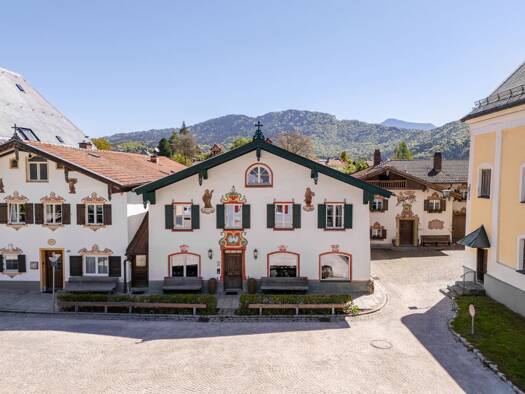 Einfamilienhaus zum Kauf 2.490.000 € 10 Zimmer 360 m² 227 m² Grundstück Neubeuern Neubeuern 83115