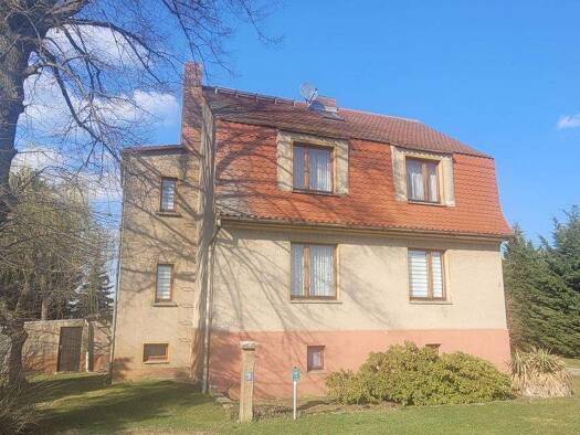 Haus zum Kauf 149.000 € 6 Zimmer 132 m² 10.426 m² Grundstück Jänschwalde 03197