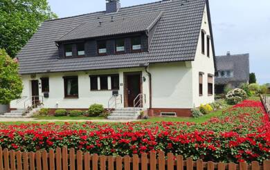Haus zum Kauf 298.000 € 7 Zimmer 200 m² 1.148 m² Grundstück Hesedorfer Weg 12 Mulmshorn Rotenburg 27356