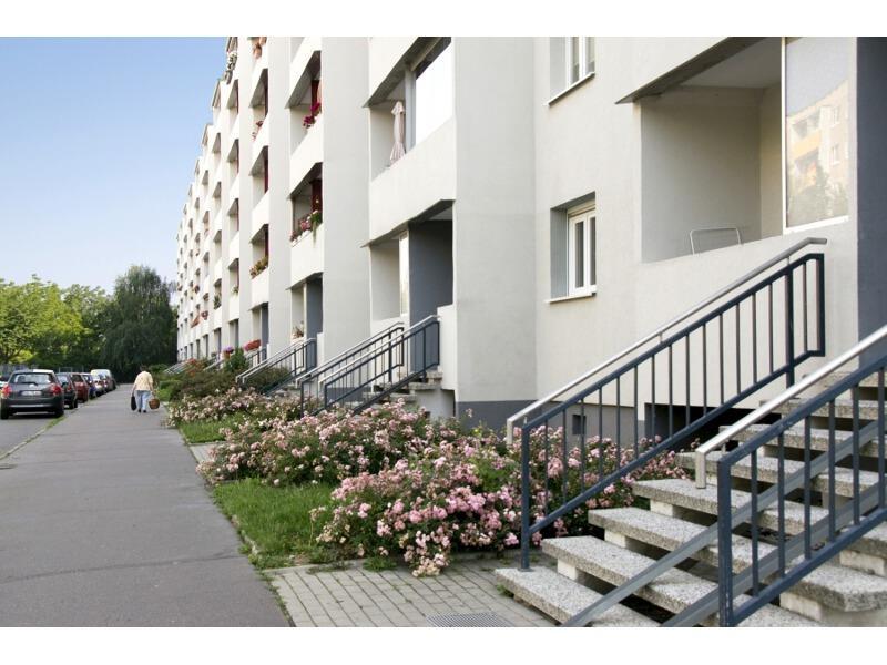 Wohnung zur Miete 310 € 3 Zimmer 55,8 m²<br/>Wohnfläche 5.<br/>Geschoss Wolfgang-Borchert-Straße 54 Westliche Neustadt Halle (Saale) 06126